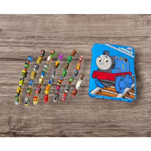 Thomas The Tank Engine Train & Friends Minis Micro Mini Trains Lot of 42 & Case
